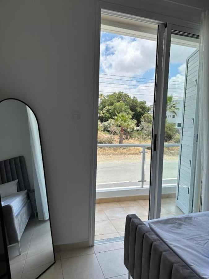 H&O Alina Sunset Apartment Paphos Exterior photo